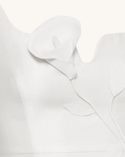 3D Vine-Appliqué Asymmetric Sweetheart Gown - White